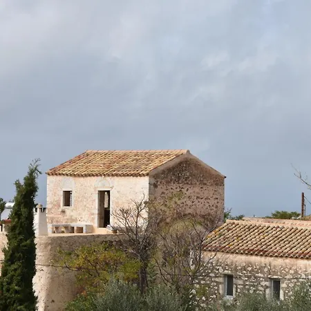 Elia Luxury Areopoli